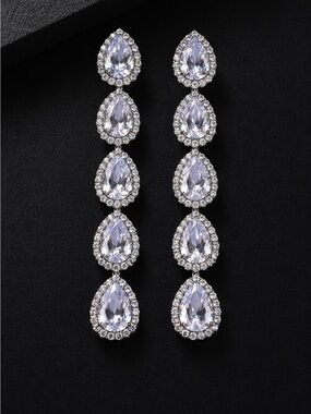Clear Crystal Teardrop Dangle Earrings
